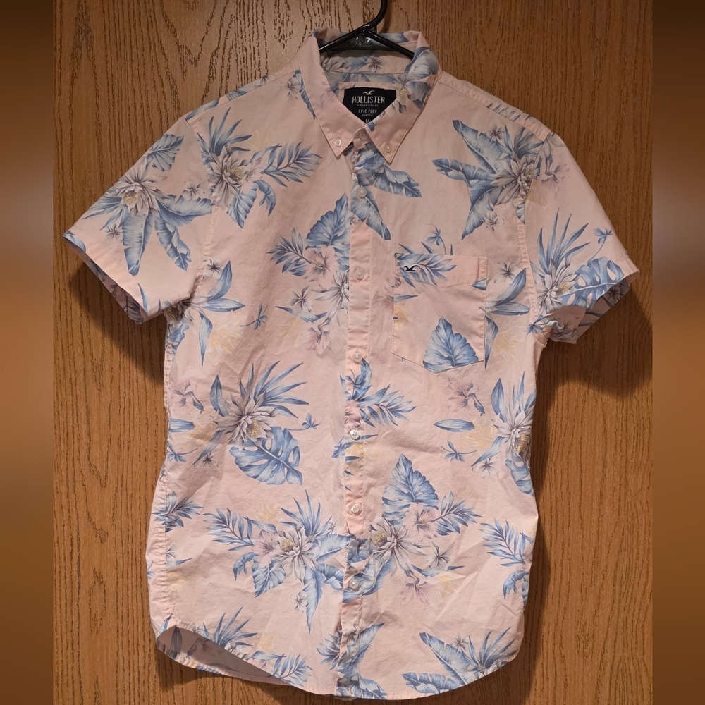Hollister Pink and Blue Button-Up Shirt